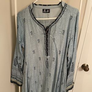 Pakistani/Indian 2 piece suit.